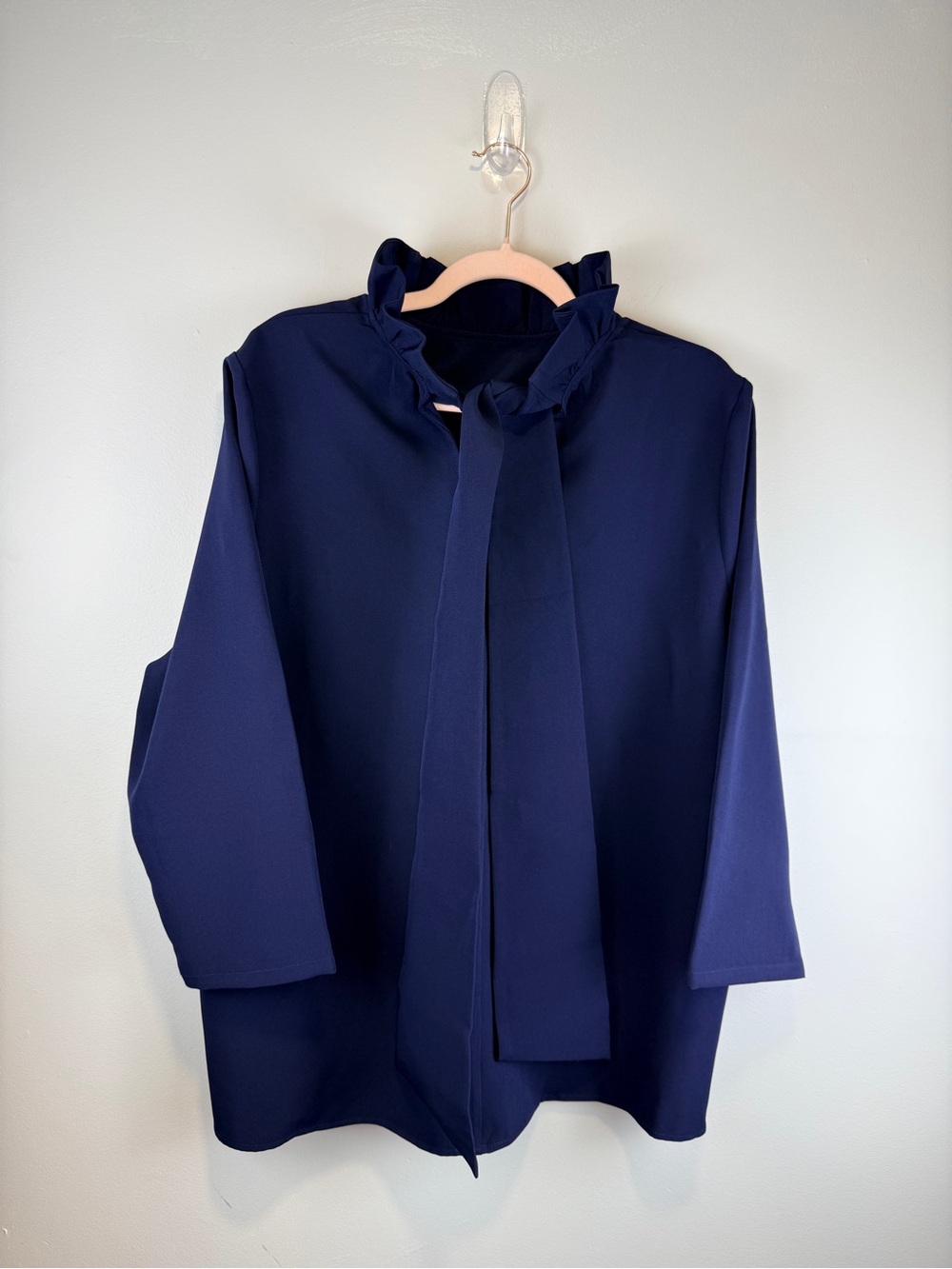 Tuckernuck Navy Ruffle Neck Bow Back Blouse Top NWT Size XXL Elegant Chic - Picture 6 of 13